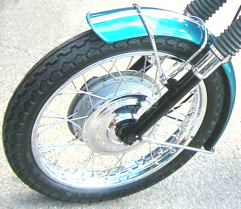 Dunlop TT100 front tyre — 2
