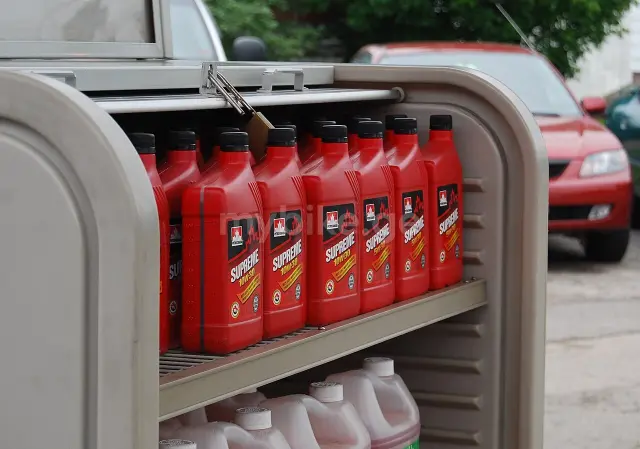 Motul 7100 10W-40 engine oil 4L